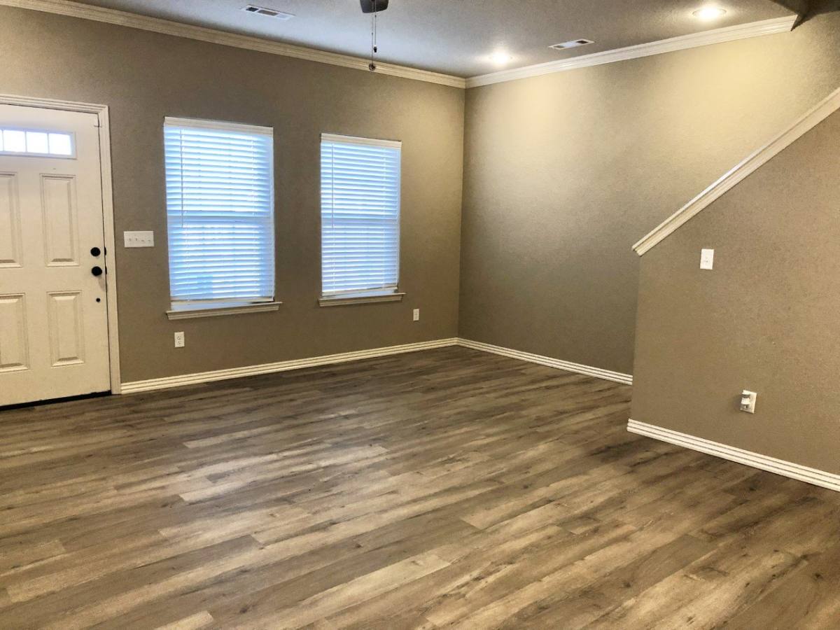 Townhouse for rent at 893 W N St, Fayetteville, AR 72701