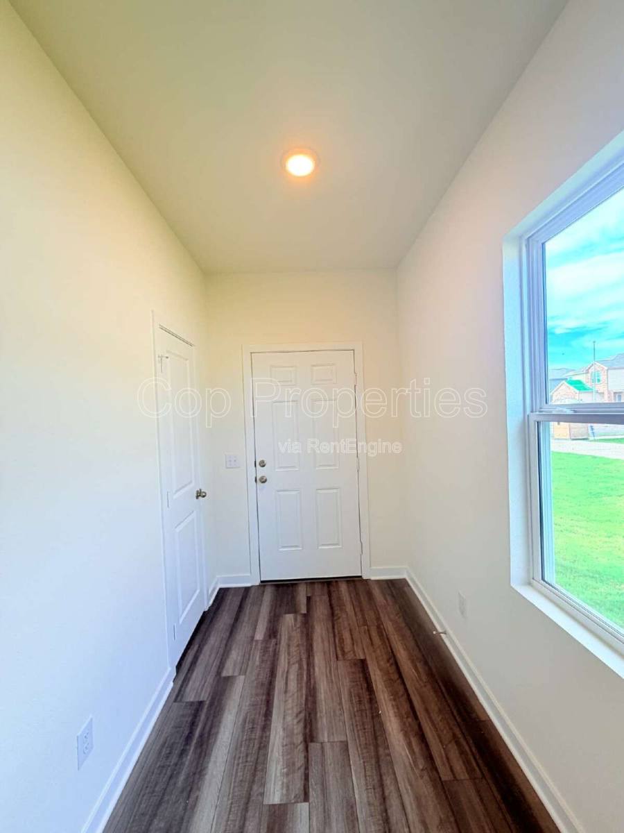 House for rent at 10219 Pine River Dr, Schertz, TX 78154