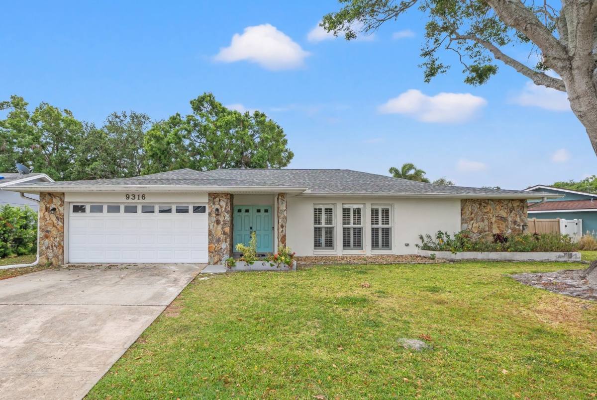 House for rent at 9316 120th Ave, Largo, FL 33773
