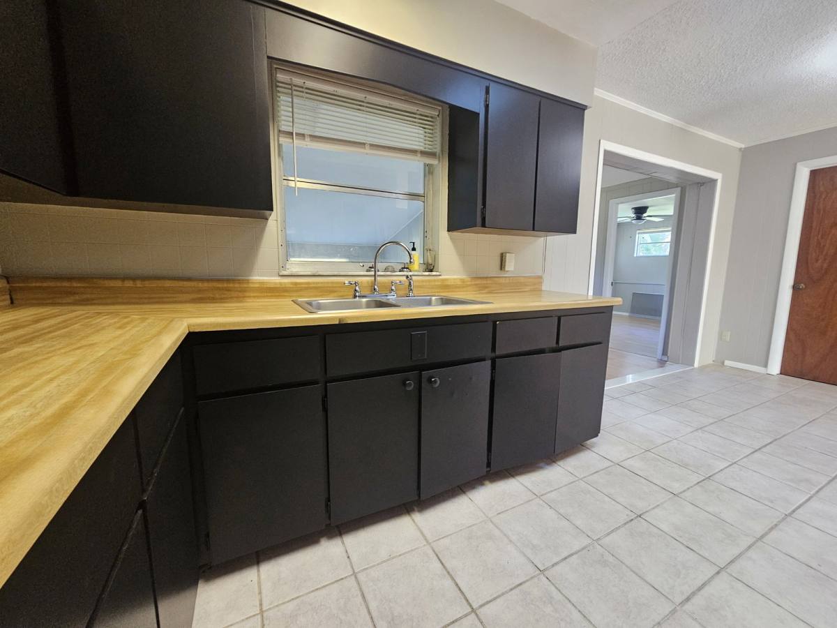 House for rent at 907 Hamilton St, New Smyrna Beach, FL 32168