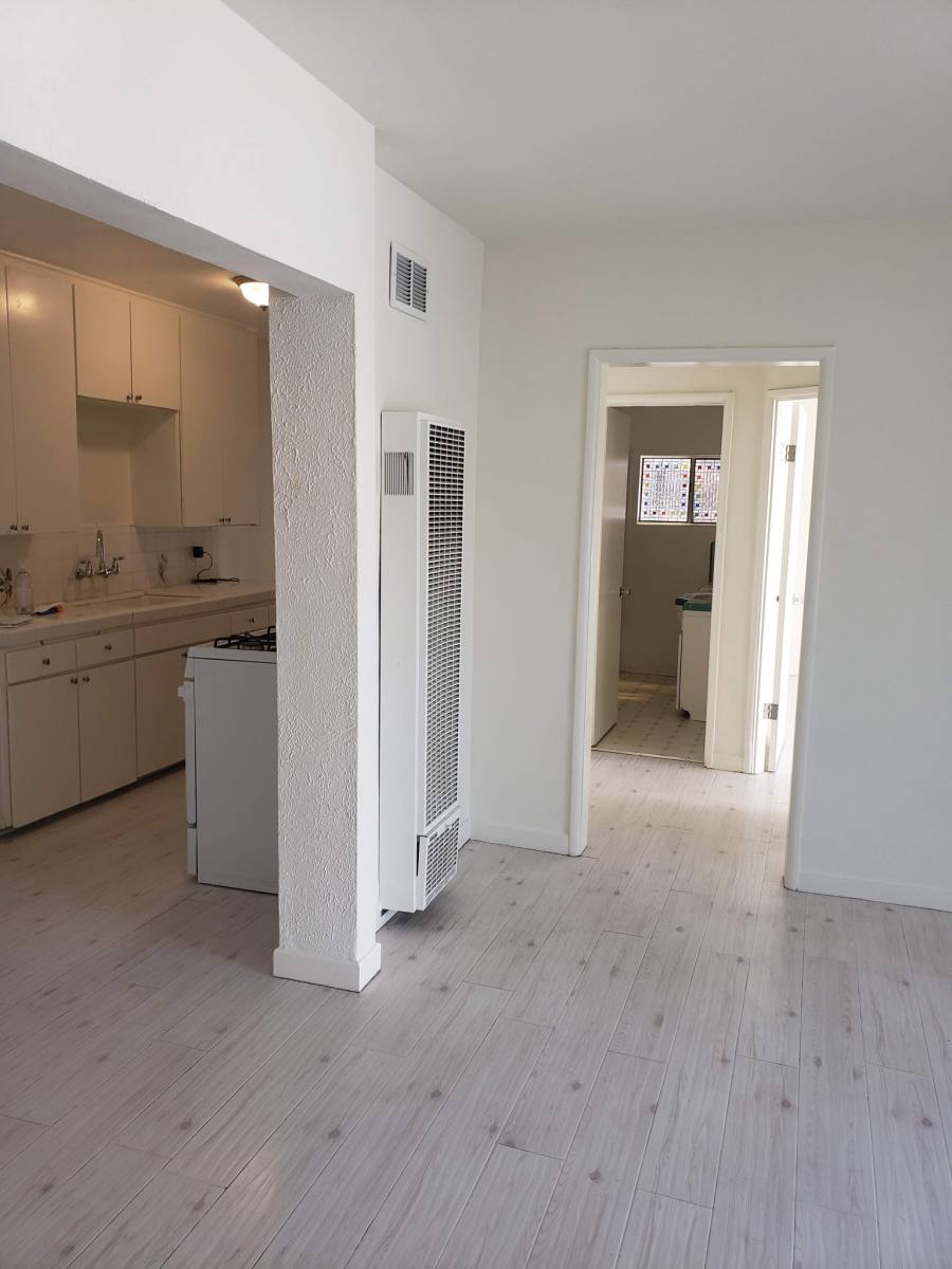 Apartment for rent at 1711 Scott Rd #21, Burbank, CA 91504