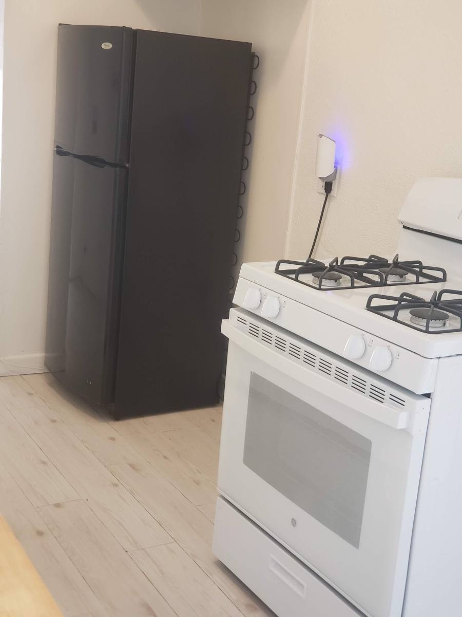 Apartment for rent at 1711 Scott Rd #21, Burbank, CA 91504
