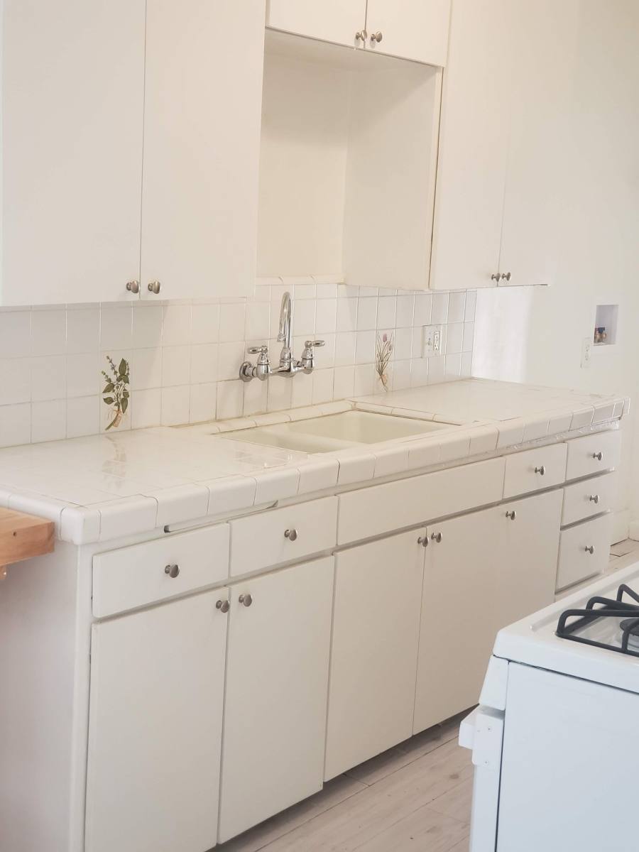 Apartment for rent at 1711 Scott Rd #21, Burbank, CA 91504