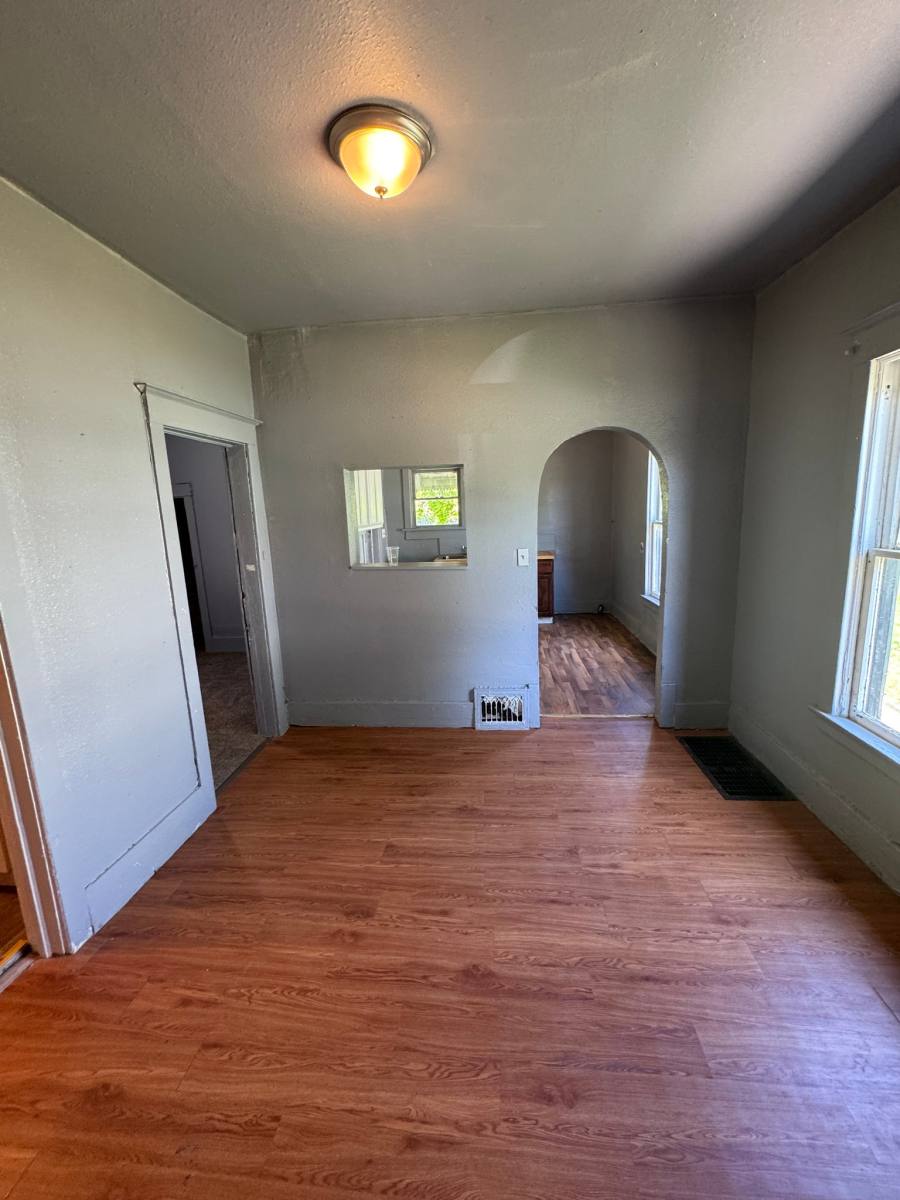 House for rent at 703 Ashwood Ave, Toledo, OH 43608