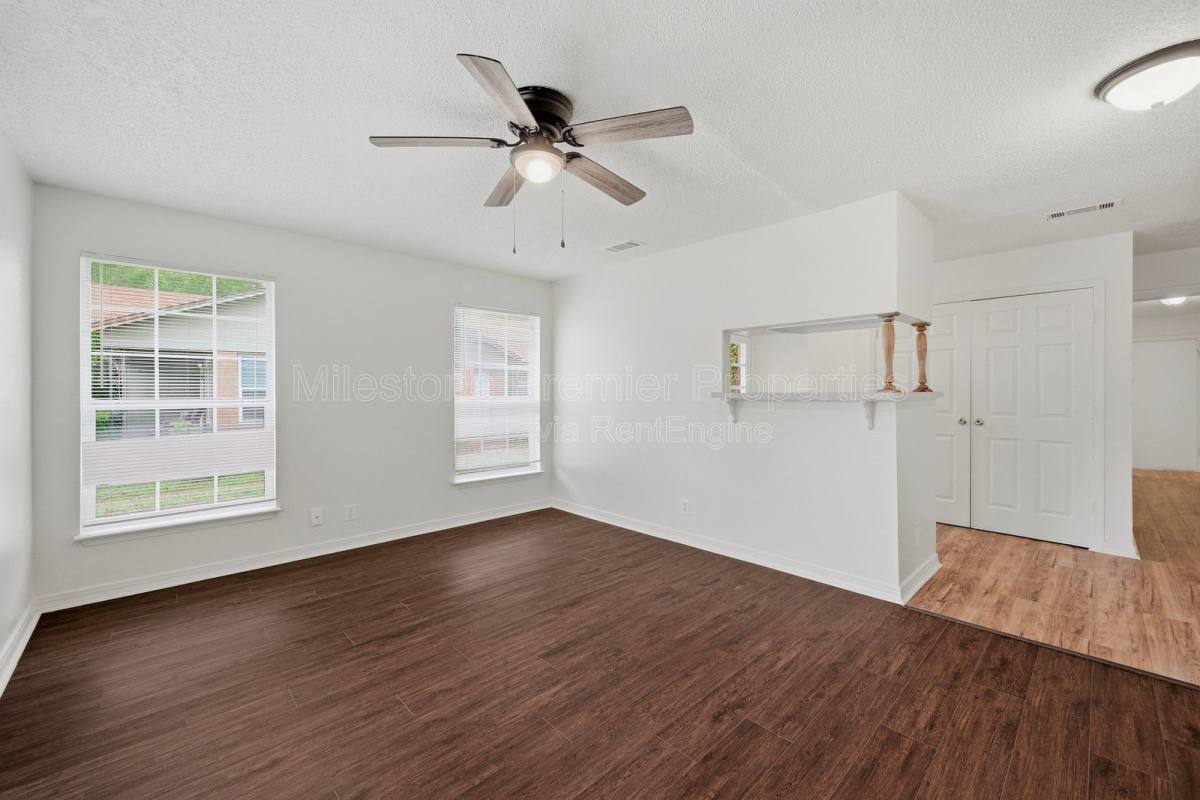Apartment for rent at 1703 W Elm St, Denison, TX 75020