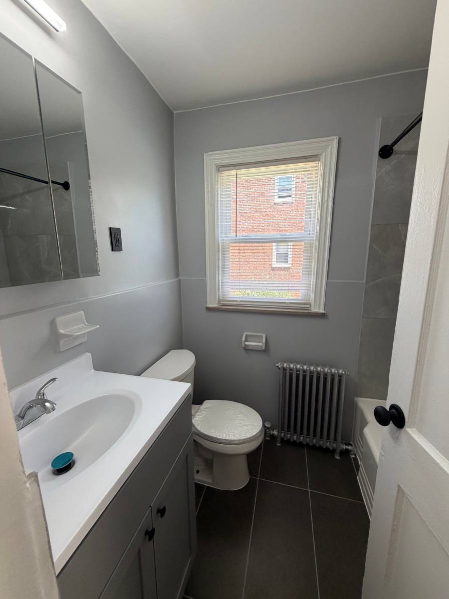 Apartment for rent at 194 Park Ave #1-A1, East Orange, NJ 07017