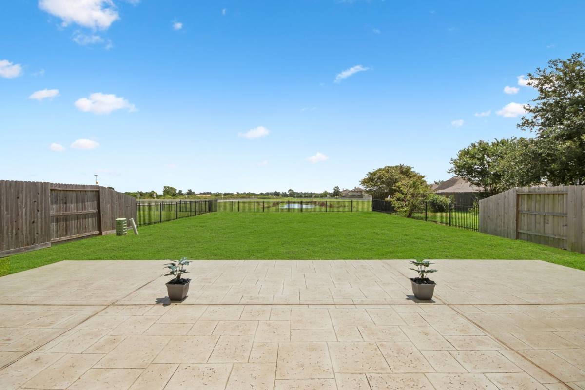 House for rent at 22418 Bridgestone Ridge Dr, Spring, TX 77388