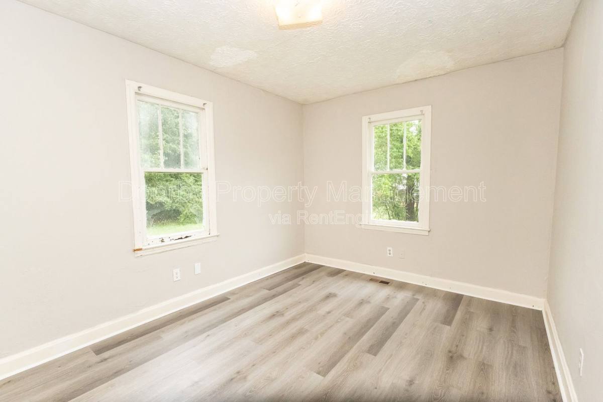Apartment for rent at 1023 Holland Johnson Rd #B, Hixson, TN 37343