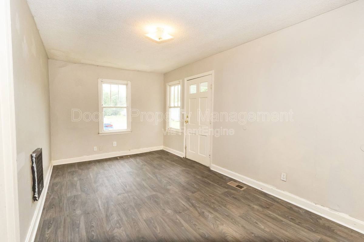Apartment for rent at 1023 Holland Johnson Rd #B, Hixson, TN 37343