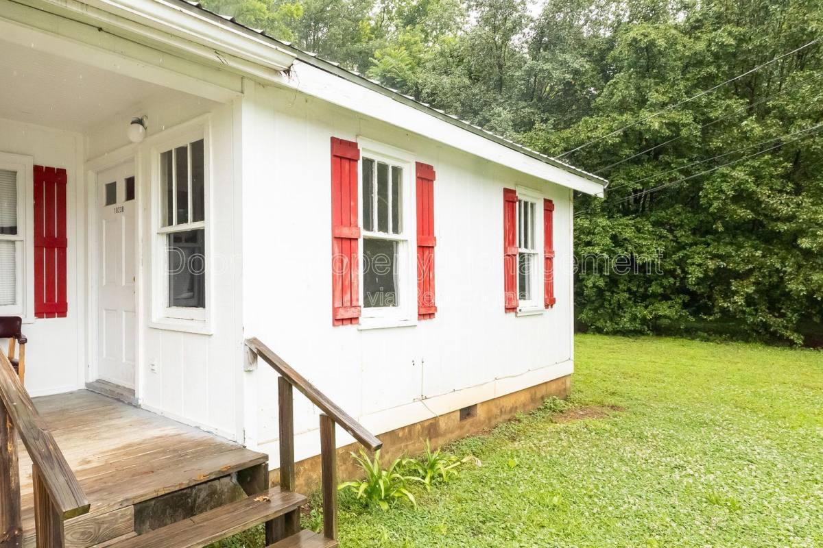 Apartment for rent at 1023 Holland Johnson Rd #B, Hixson, TN 37343