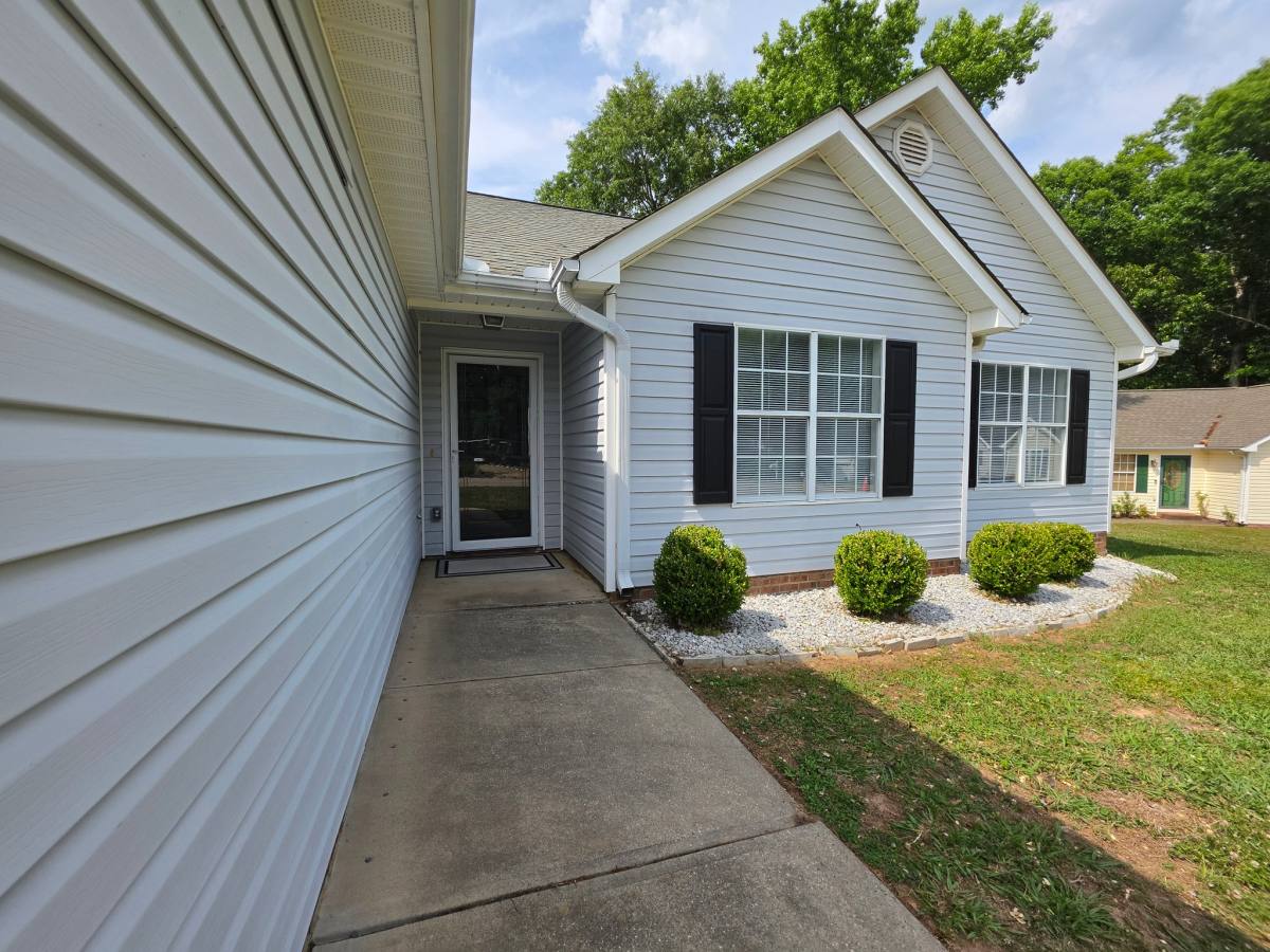 House for rent at 3 Lawrence Ward Court, Fountain Inn, SC 29644