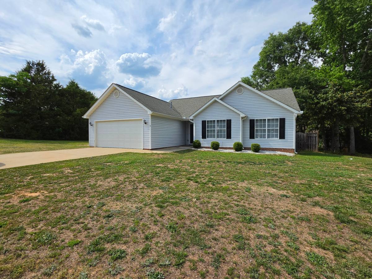 House for rent at 3 Lawrence Ward Court, Fountain Inn, SC 29644