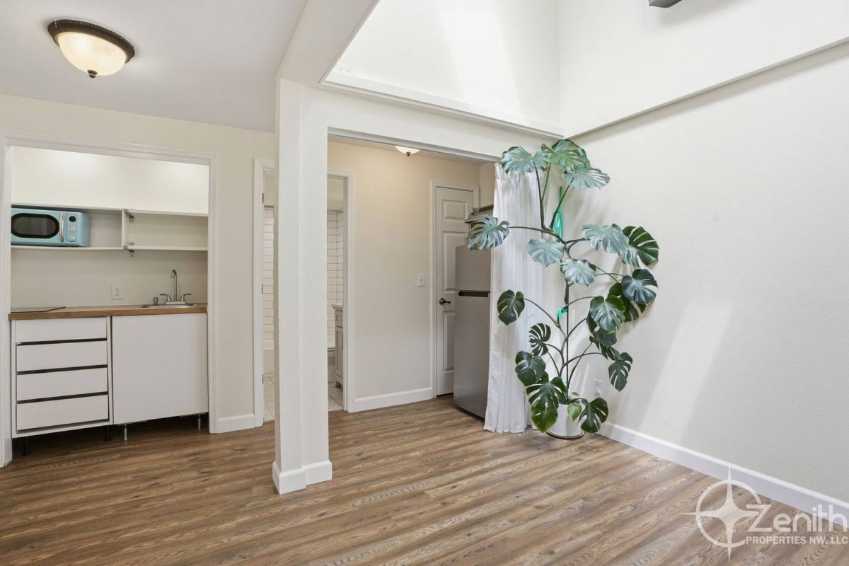 Apartment for rent at 13902 NE Piper Rd #B, Vancouver, WA 98684