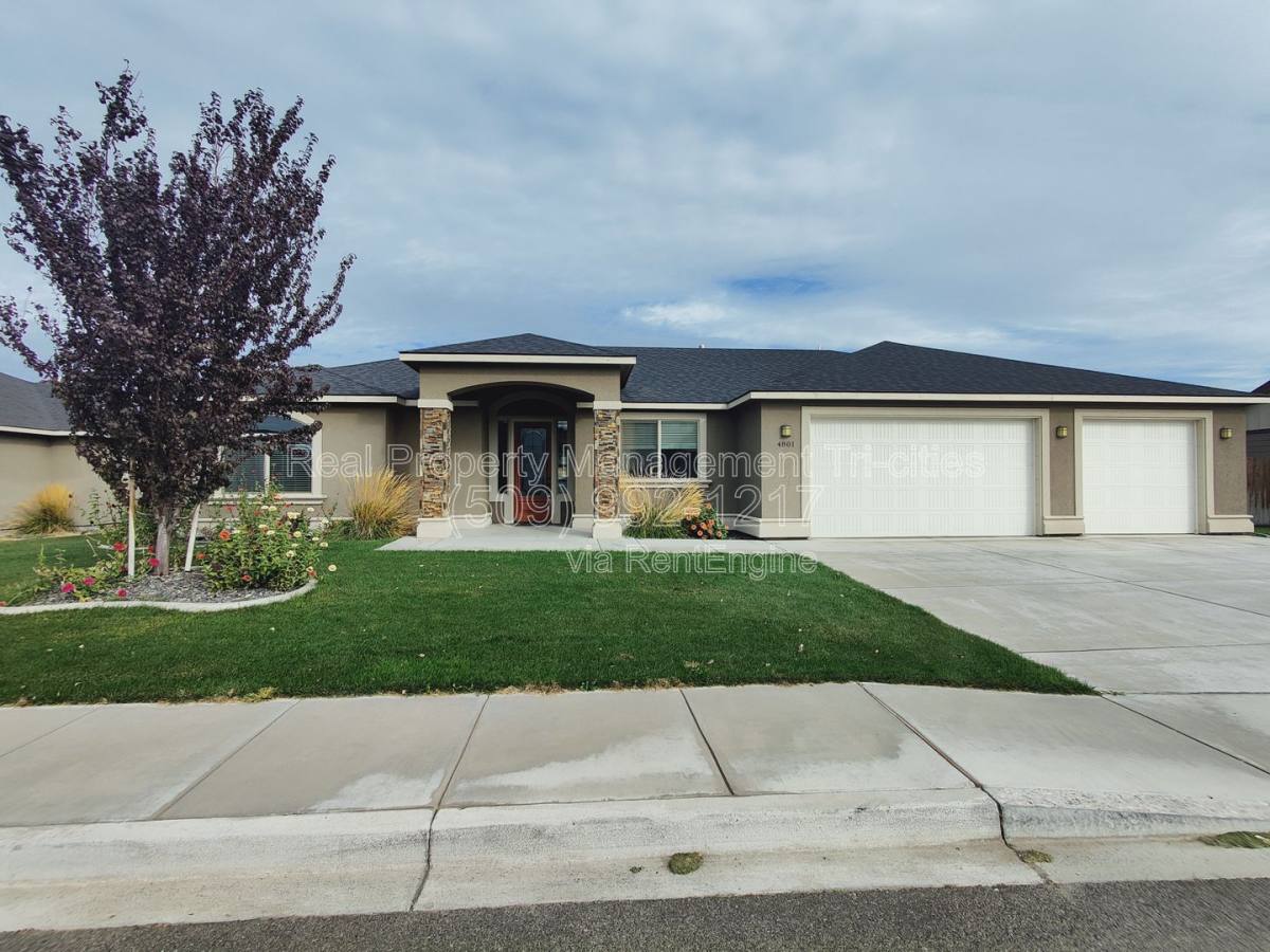 House for rent at 4801 Pinehurst Dr, Pasco, WA 99301