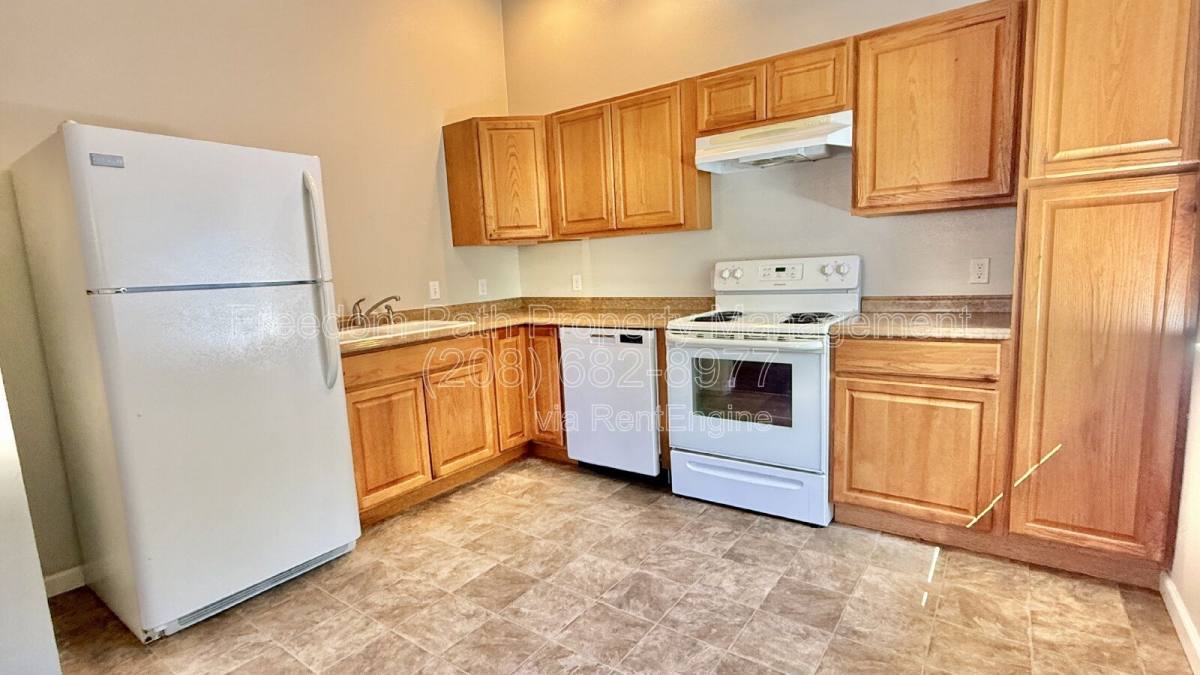 Apartment for rent at 1212 E Sherman Ave, Coeur D Alene, ID 83814