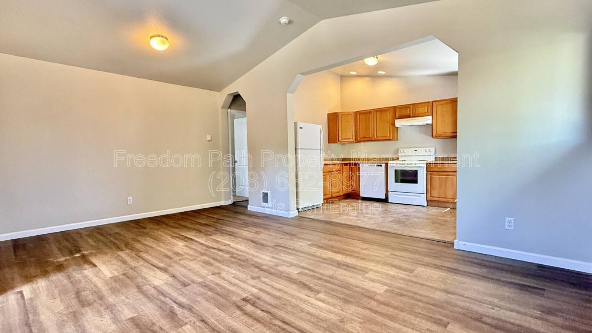 Apartment for rent at 1212 E Sherman Ave, Coeur D Alene, ID 83814