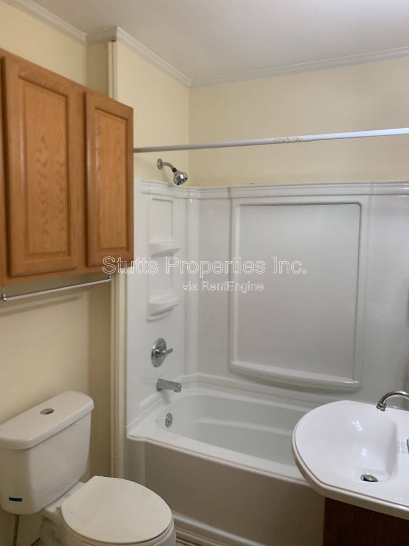 House for rent at 705 Courtland Ave, Muscle Shoals, AL 35661