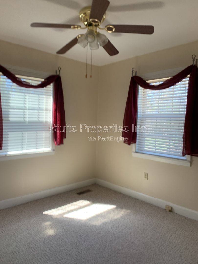 House for rent at 705 Courtland Ave, Muscle Shoals, AL 35661