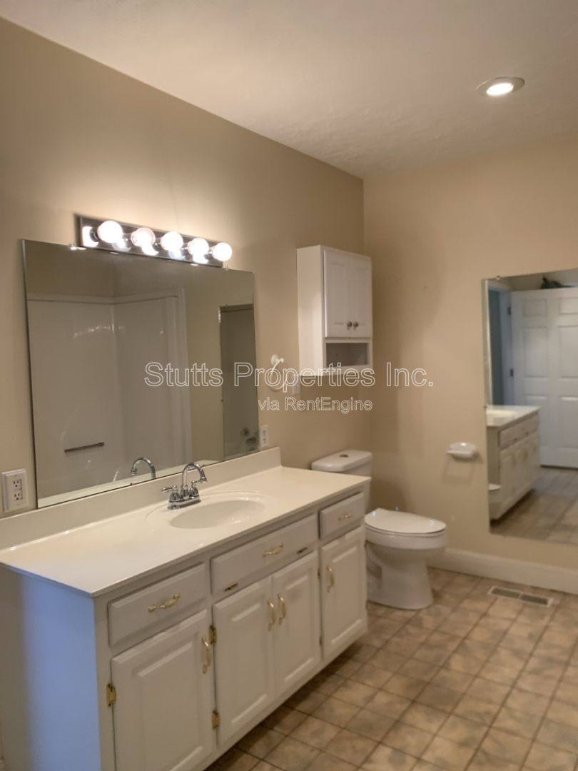 House for rent at 705 Courtland Ave, Muscle Shoals, AL 35661