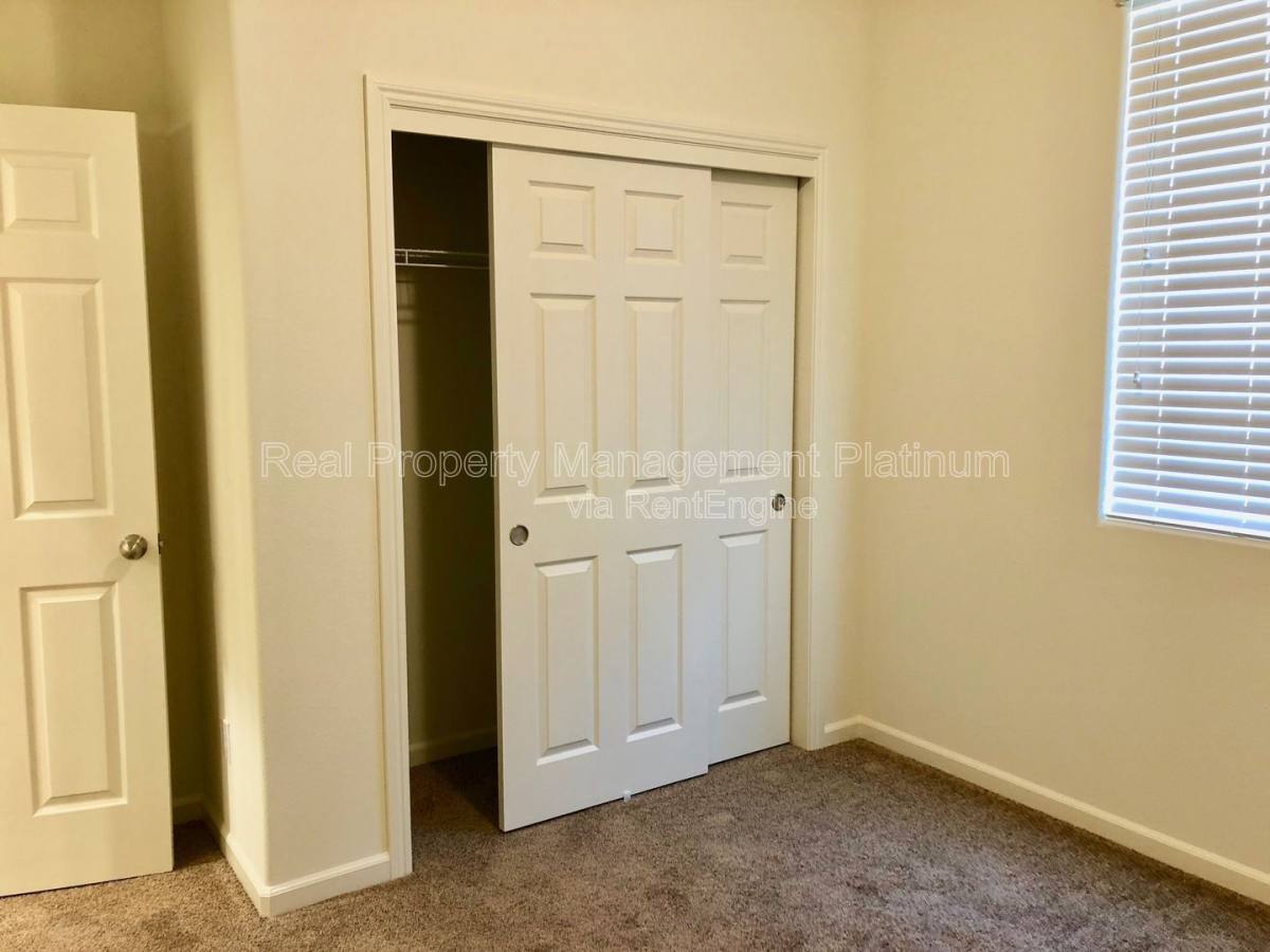 House for rent at 3417 Descanso Ave, Clovis, CA 93619
