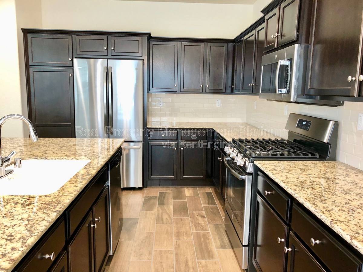 House for rent at 3417 Descanso Ave, Clovis, CA 93619