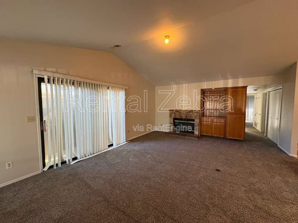 Townhouse for rent at 3090 W Queens Circle, Merced, CA 95340
