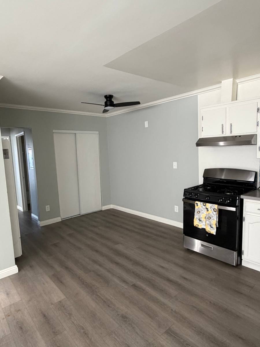 Apartment for rent at 6932 Woodley Ave #4, Van Nuys, CA 91406