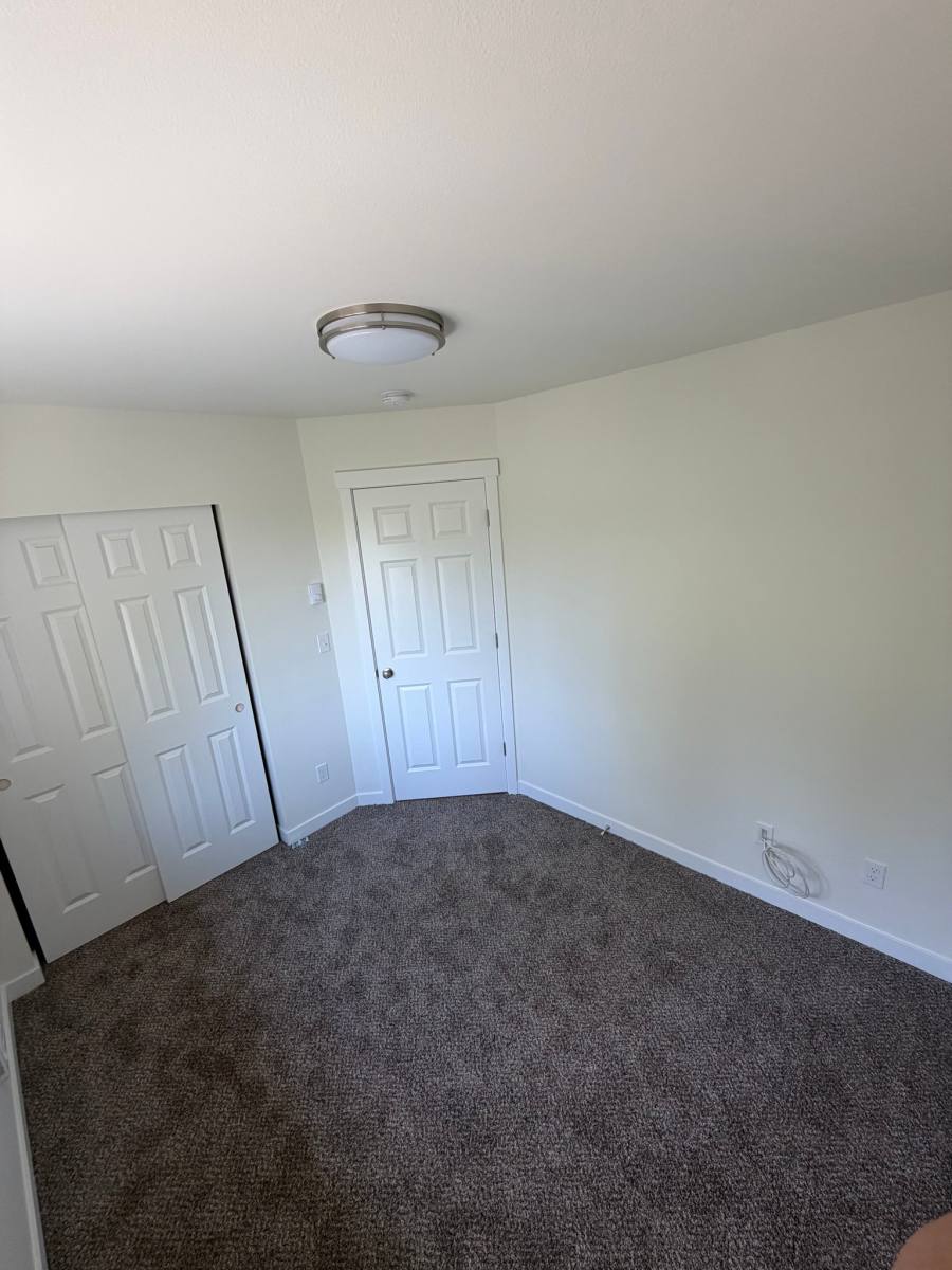 Apartment for rent at 8867 Old Military Rd NE, Bremerton, WA 98311