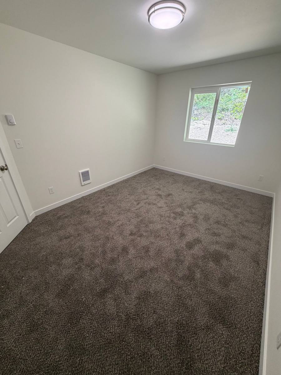 Apartment for rent at 8867 Old Military Rd NE, Bremerton, WA 98311