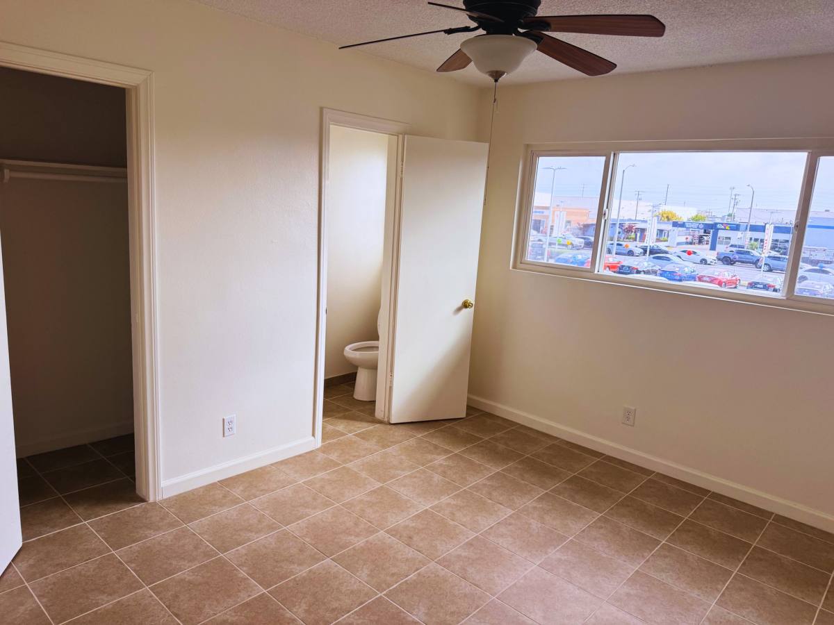 Apartment for rent at 11118 Newville Ave E, Downey, CA 90241