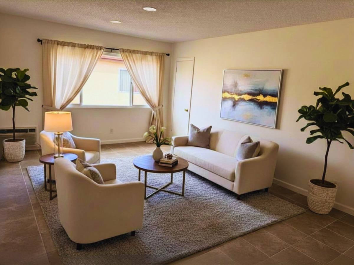 Apartment for rent at 11118 Newville Ave E, Downey, CA 90241