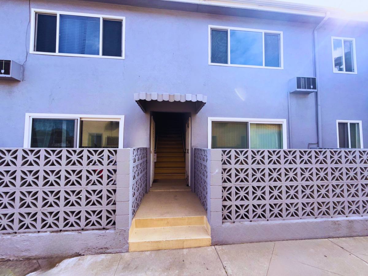 Apartment for rent at 11118 Newville Ave #C, Downey, CA 90241