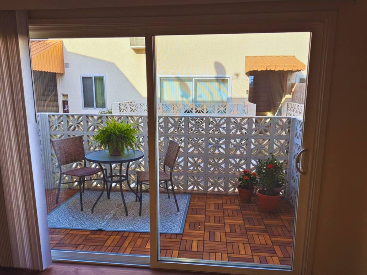 Apartment for rent at 11118 Newville Ave #C, Downey, CA 90241