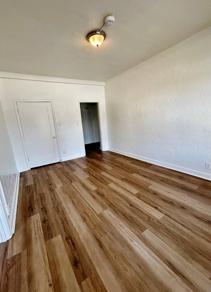 Apartment for rent at 1523 McCadden Place #405, Los Angeles, CA 90028