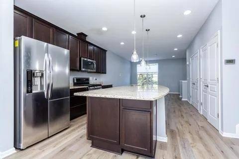 Townhouse for rent at 951 Barclay Circle, Rochester, MI 48307