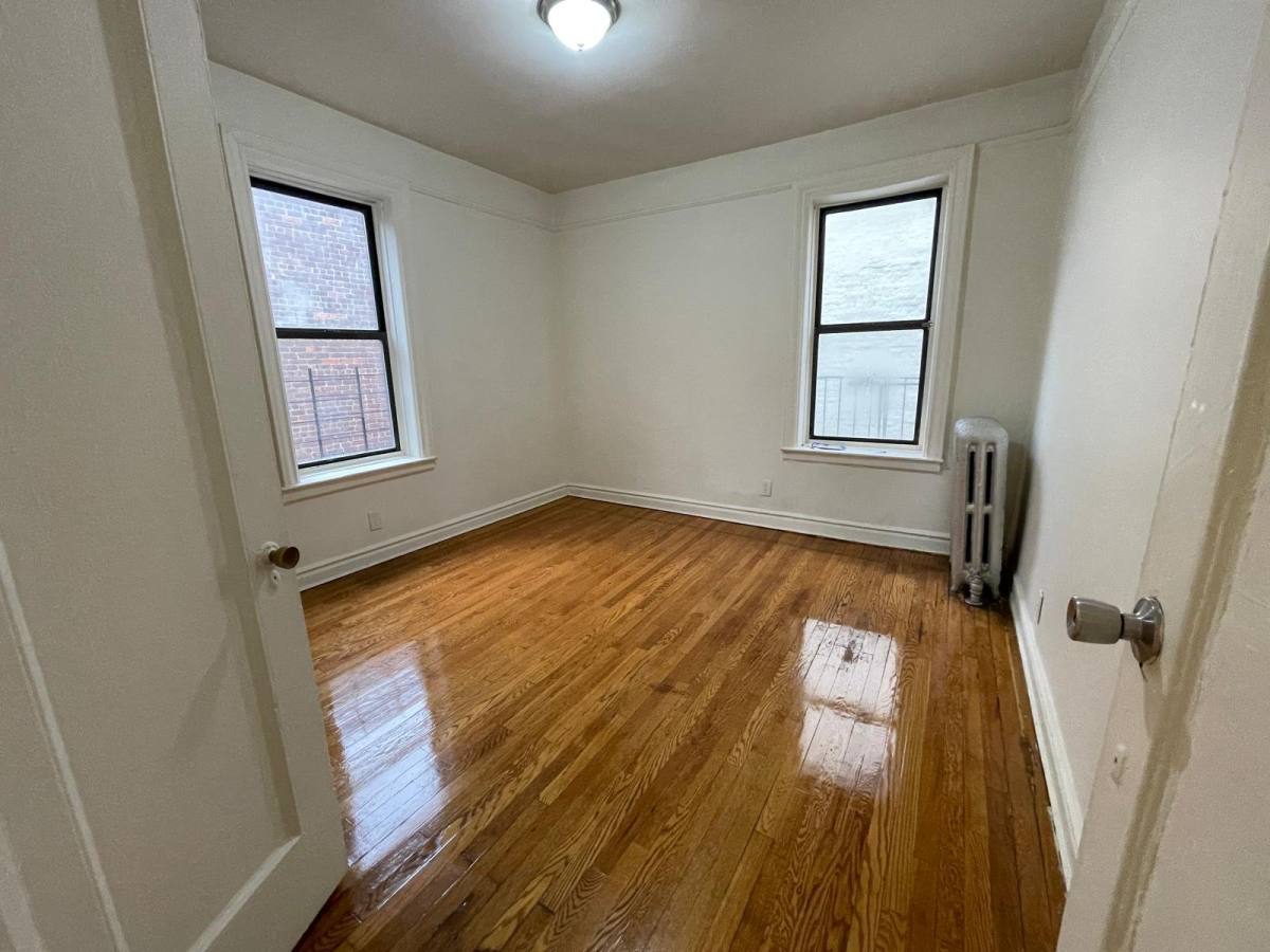 Apartment for rent at 142 W 238th St #23, Bronx, NY 10463