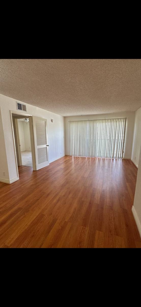 Apartment for rent at 121 S Swall Dr, Los Angeles, CA 90048