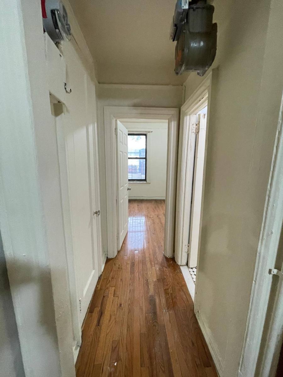 Apartment for rent at 142 W 238th St #9, Bronx, NY 10463