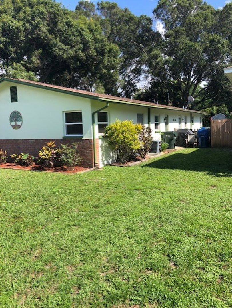 House for rent at 3022 Meadow Lake Ave, Largo, FL 33771