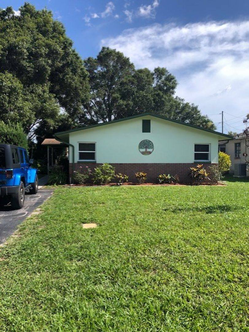 House for rent at 3022 Meadow Lake Ave, Largo, FL 33771