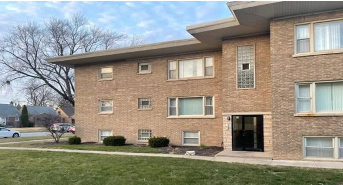 Apartment for rent at 1539 Wentworth Ave #3W, Calumet City, IL 60409