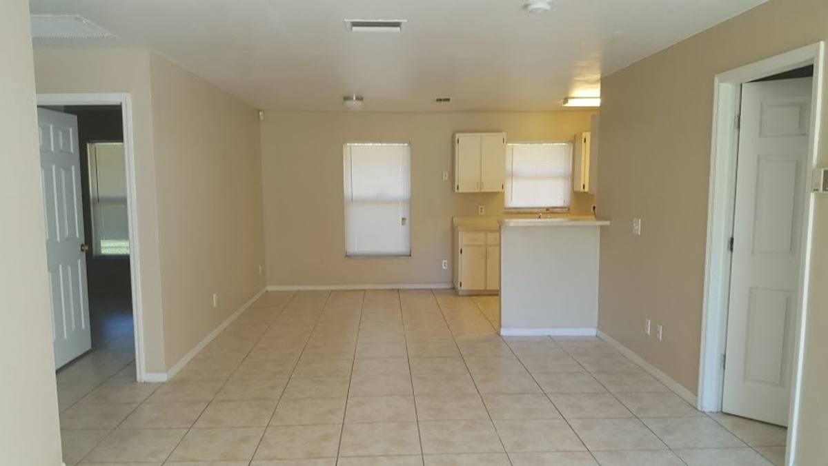 Apartment for rent at 2649-2651 Market St, Fort Myers, FL 33916