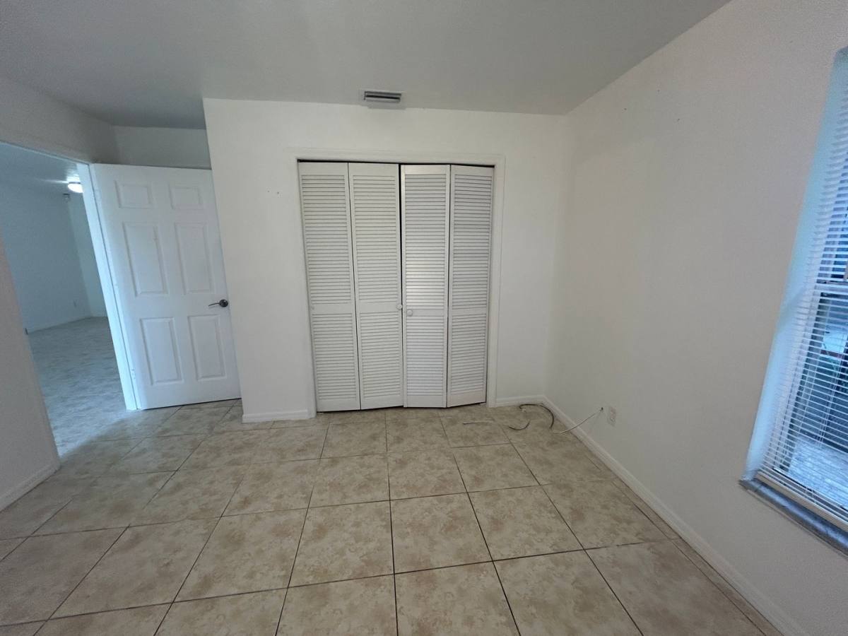 Apartment for rent at 2649-2651 Market St, Fort Myers, FL 33916