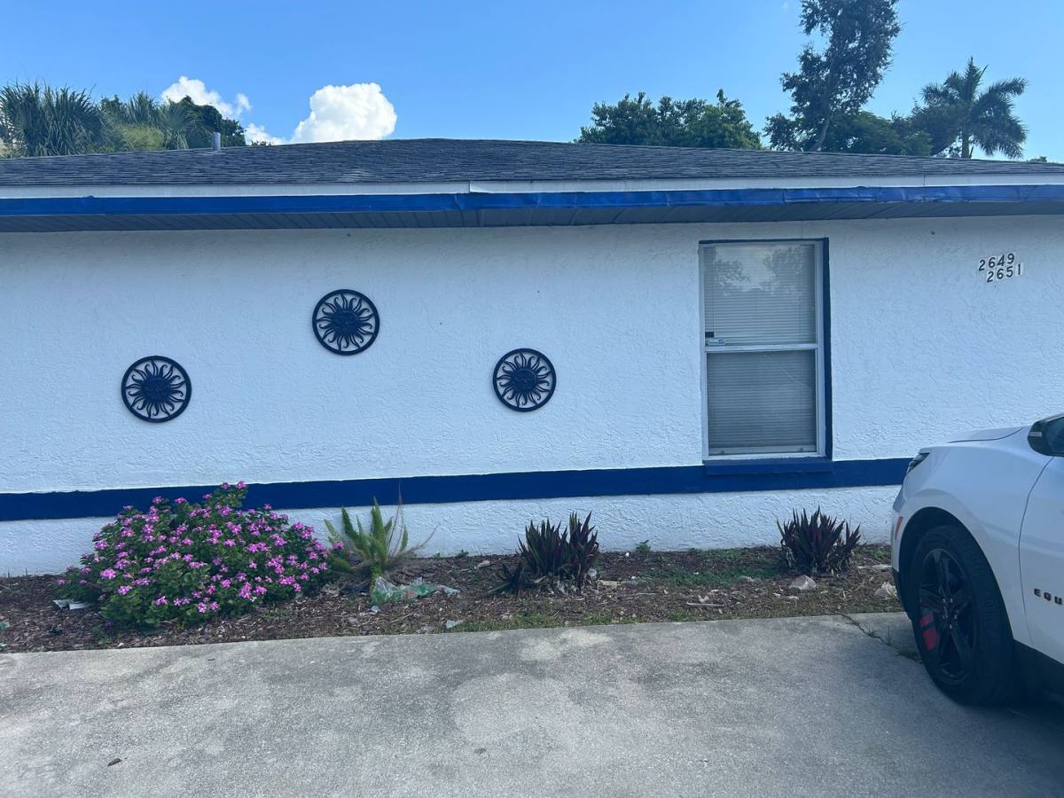 Apartment for rent at 2649-2651 Market St, Fort Myers, FL 33916