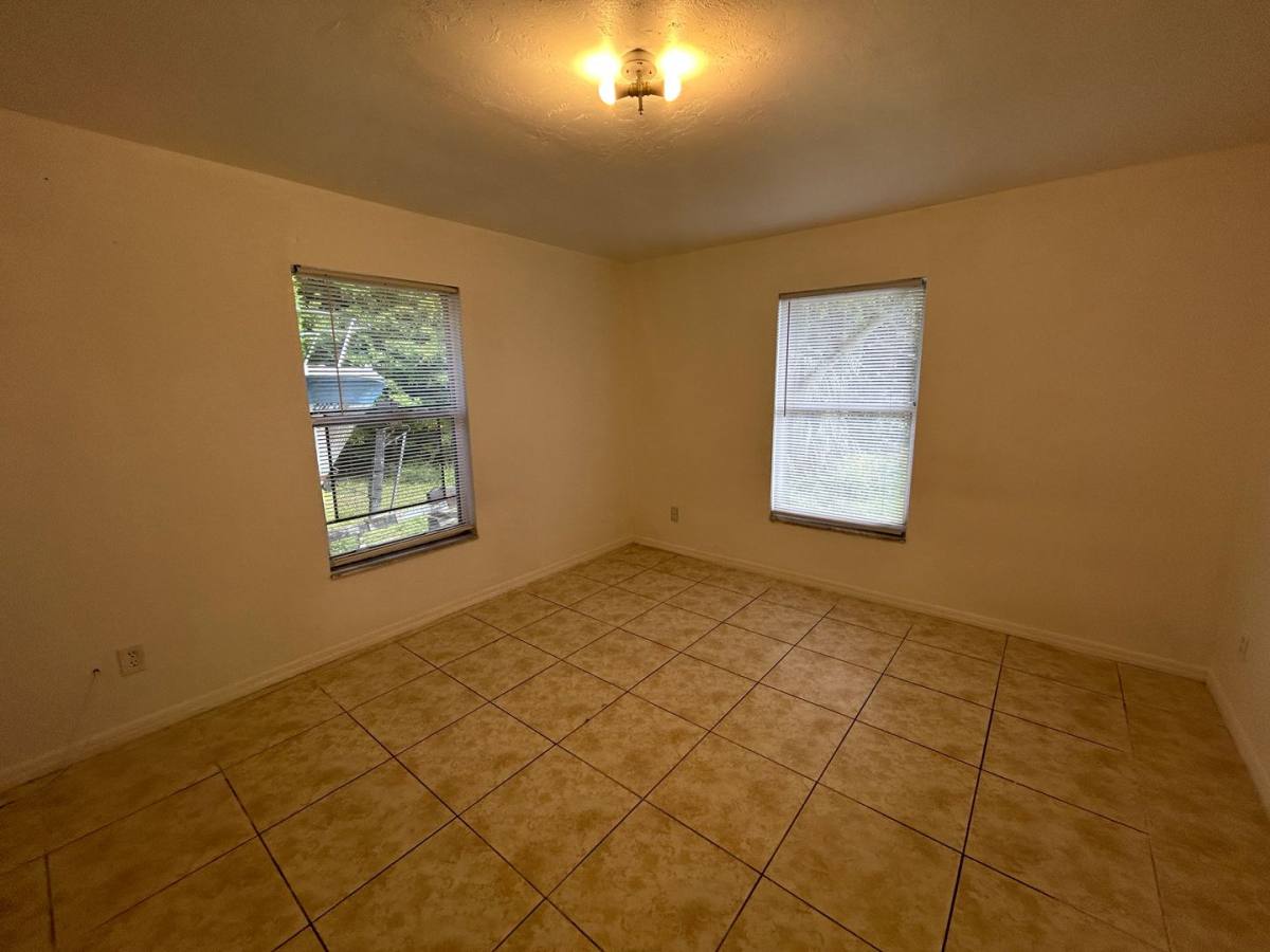 Apartment for rent at 2649-2651 Market St, Fort Myers, FL 33916