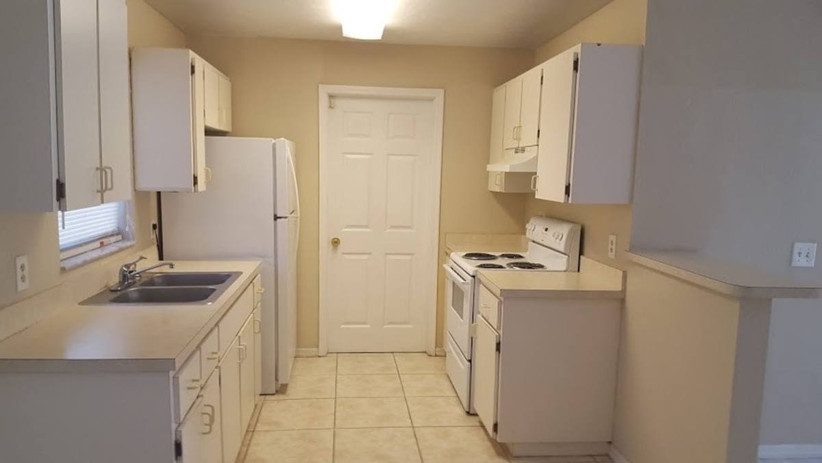 Apartment for rent at 2649-2651 Market St, Fort Myers, FL 33916