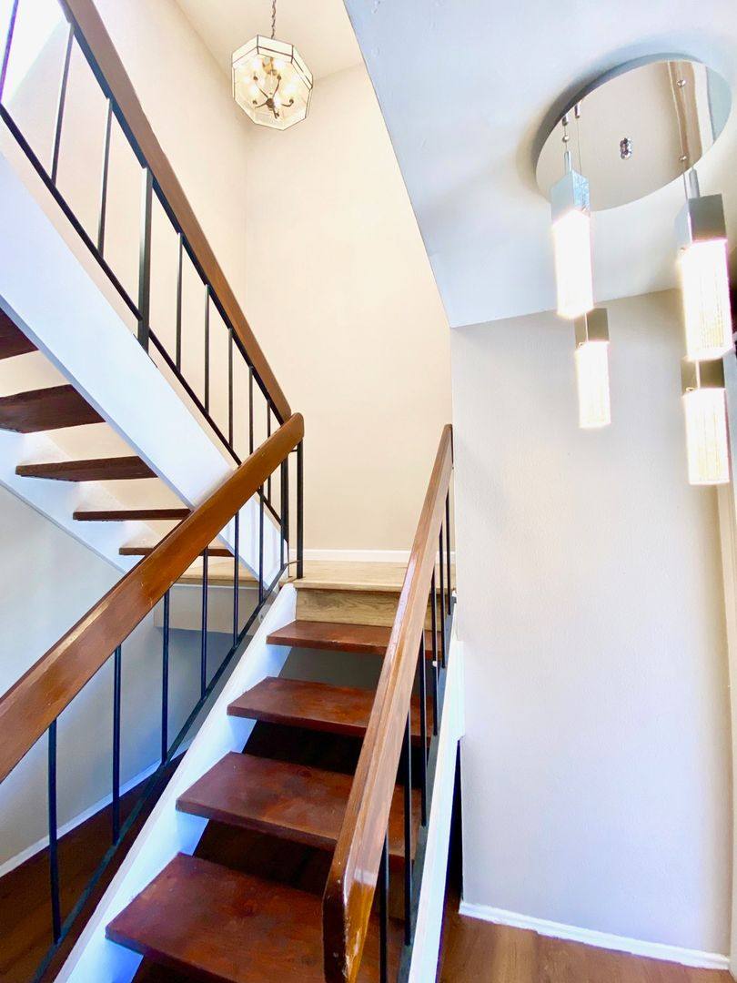 Townhouse for rent at 6346 Caminito Andreta, San Diego, CA 92111