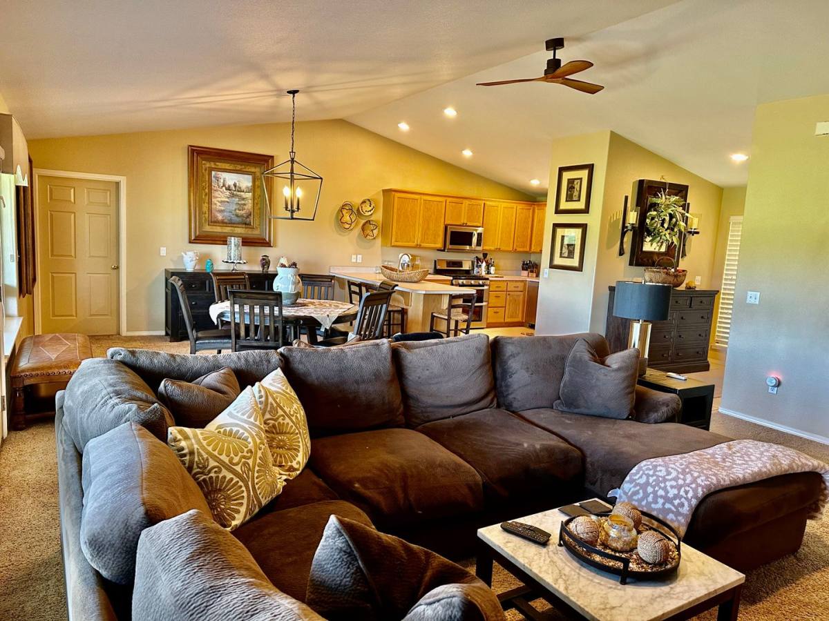 Condo for rent at 725 Hanks, Klamath Falls, OR 97601