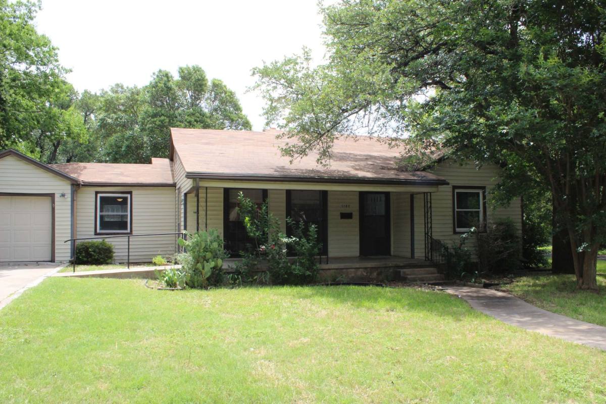 House for rent at 1107 N Wall St, Belton, TX 76513