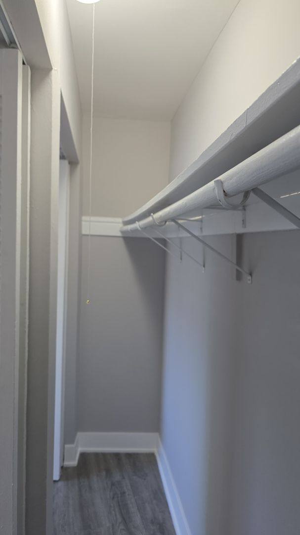 Apartment for rent at 6901 N Ridge Blvd, Chicago, IL 60645